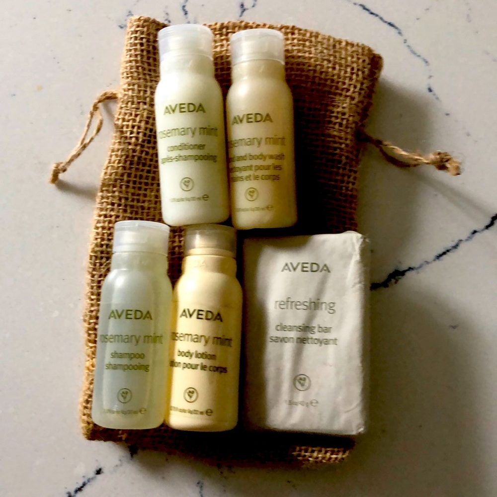AVEDA travel set